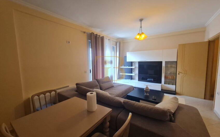 Apartament 1+1 me qera, Liqeni i Thate