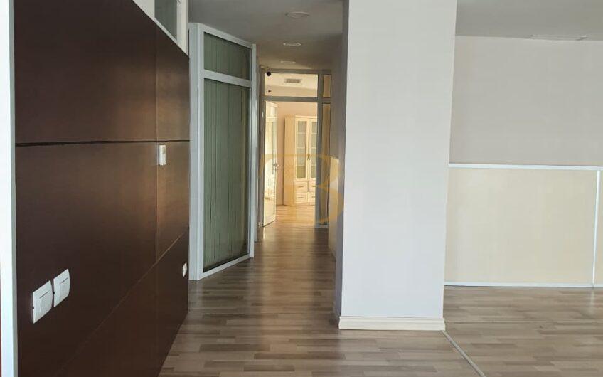 Ambjent zyrash me qera, Kopshti Zoologjik