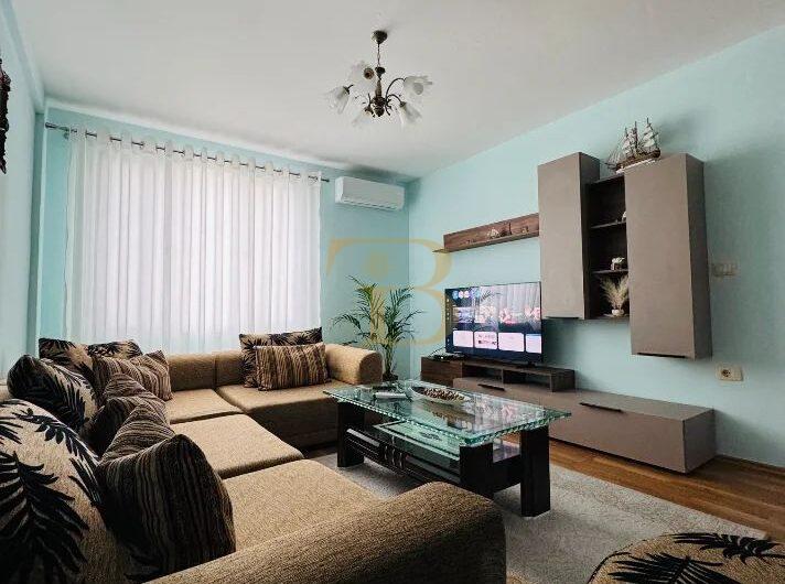 Apartament 1+1 me qera, Rruga Kosovareve