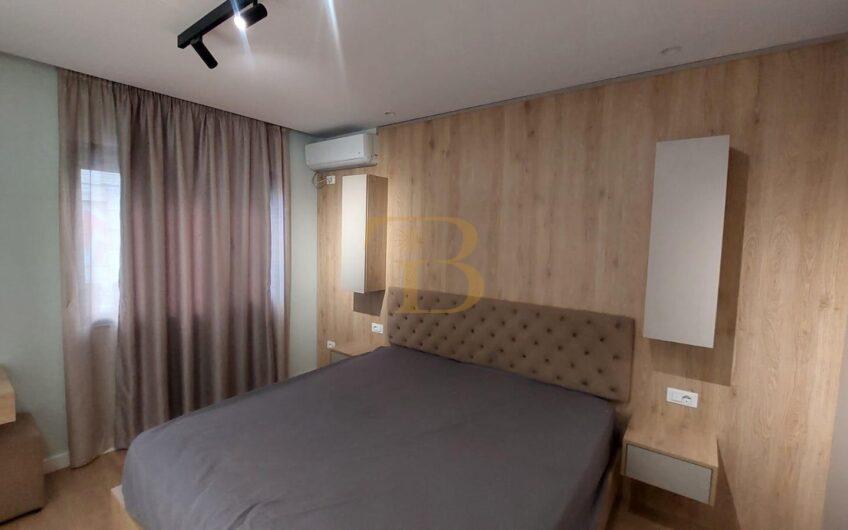 Apartament 1+1 me qera, Komuna e Parisit