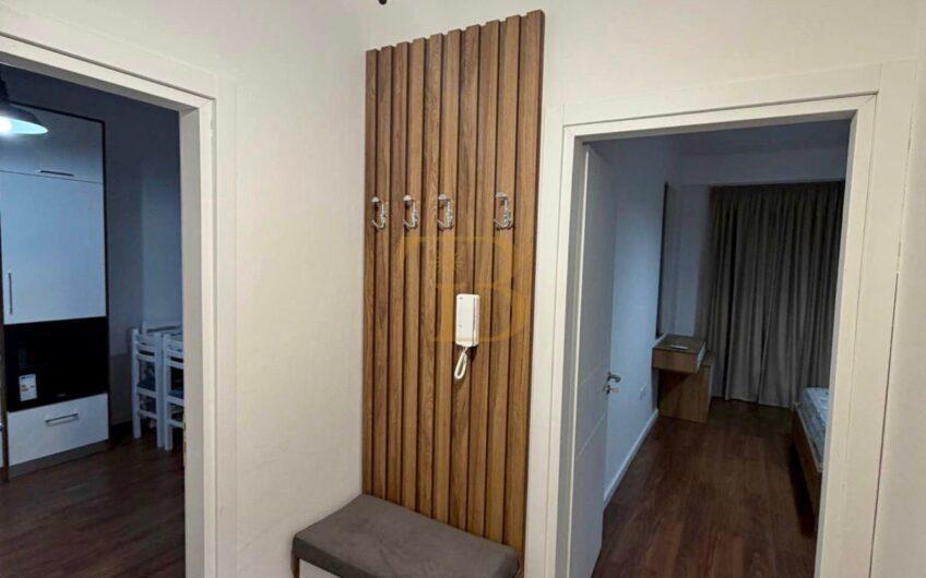 Apartament 1+1 me qera, Astir