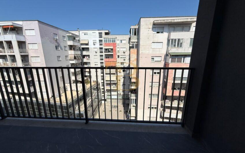Apartament 2+1+2/Post Parkimi në shitje, Kompleksi Tirana Entry 2