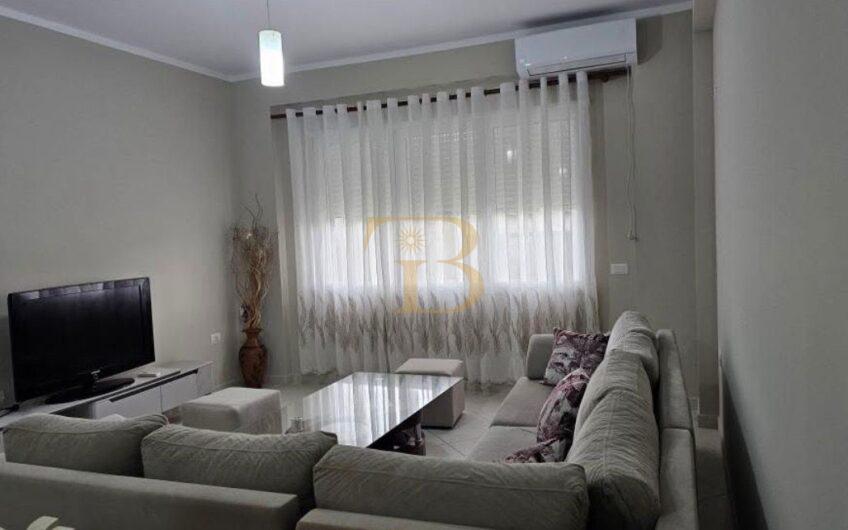 Apartament 2+1 me qera, Liqeni Artificial