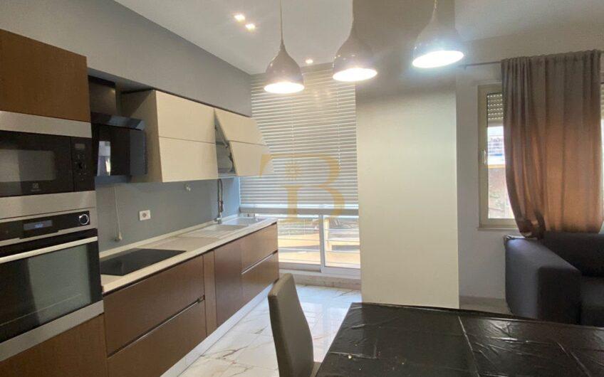 Apartament 2+1+2 me qera, Liqeni i Thatë