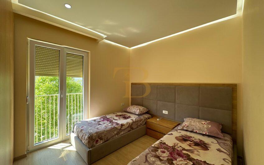 Apartament 2+1+2 me qera, Liqeni Thate.
