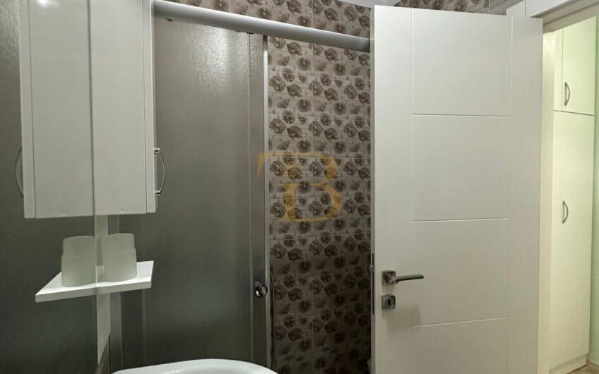 Apartament 1+1 me qera, perballe Toptanit