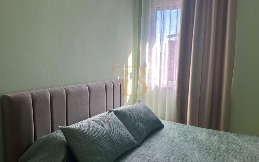 Apartament 1+1 me qera, perballe Toptanit