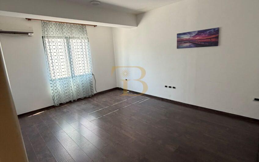 Apartament 1+1 në shitje, Bllok