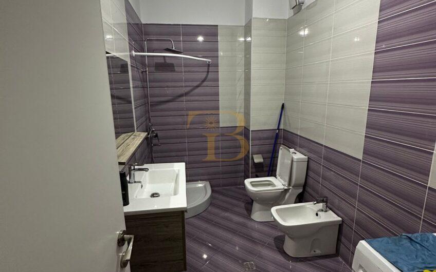 Apartament 1+1+Verandë në shitje, Komuna e Parisit