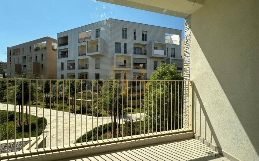 Apartament 2+1+2 me qera, Liqeni Thate.