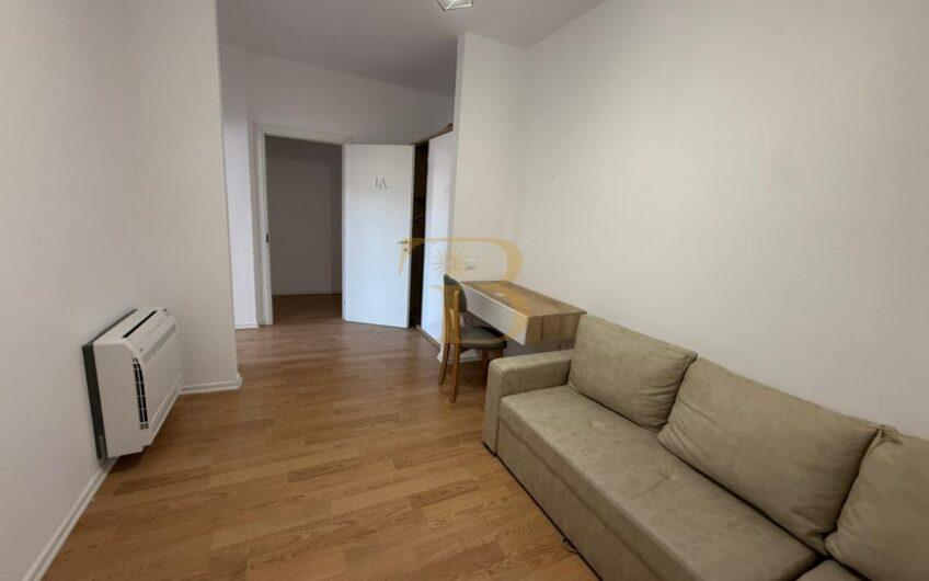 Apartament 1+1/Garsionere në shitje, Kristal Center