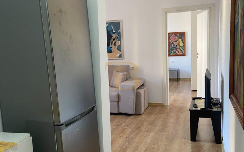 Apartament 1+1 me qera, Qendër