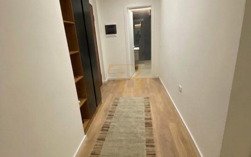 Apartament 3+1+2 me qera, Liqeni Thate