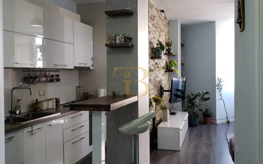 Apartament 2+1 me qera, Kristal Center