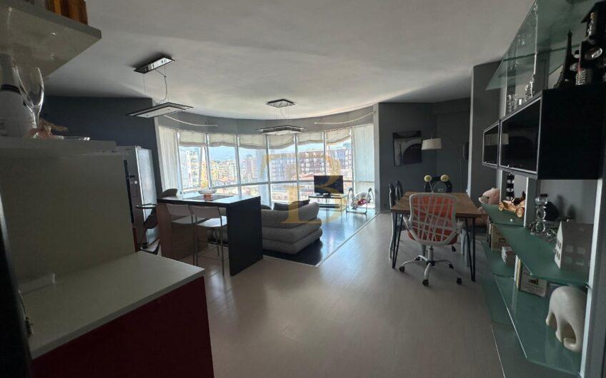 Apartament 2+1+2 me qera, Komuna e Parisit