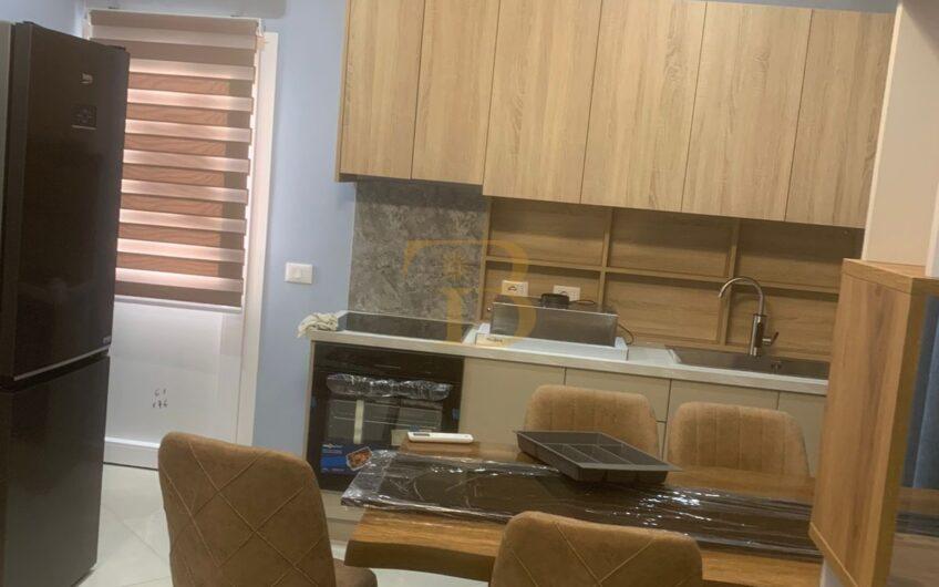 2 Apartamente 1+1 me qera, Kombinat