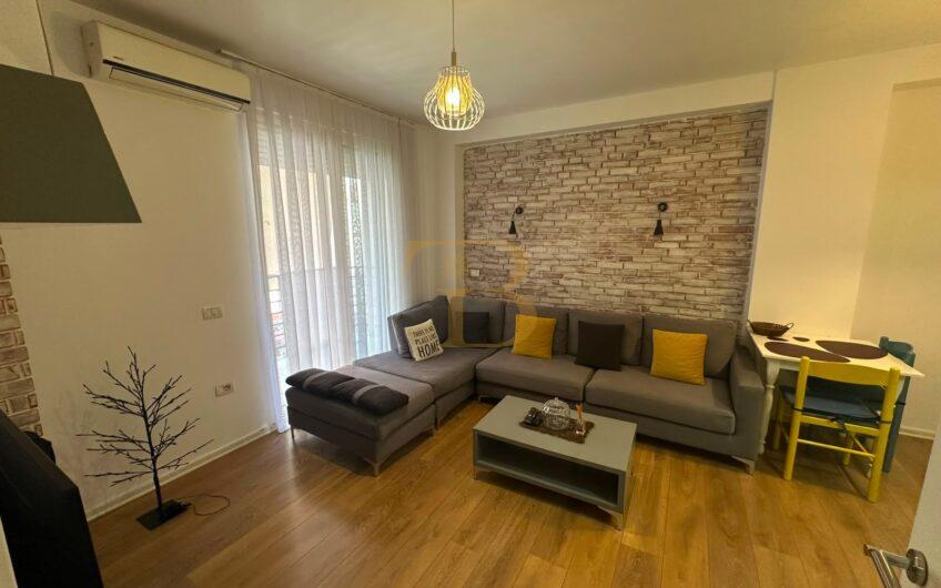 Apartament 1+1 me qera, Kristal Center