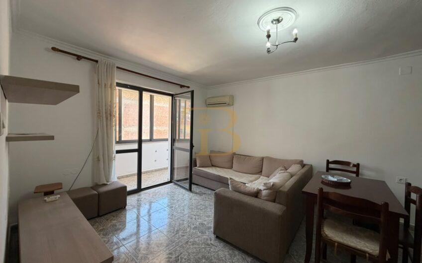 Apartament 1+1 në shitje, rruga Asim Vokshi
