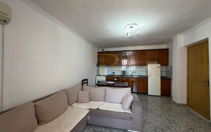 Apartament 1+1 në shitje, rruga Asim Vokshi